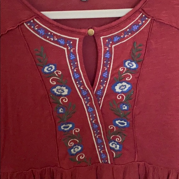 Top - Picture 2 of 2